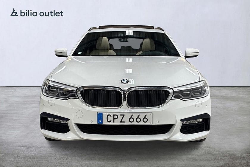 Bild 3 av BMW 530i xDrive Touring aut M Sport 252hk Panorama Navi Drag 360