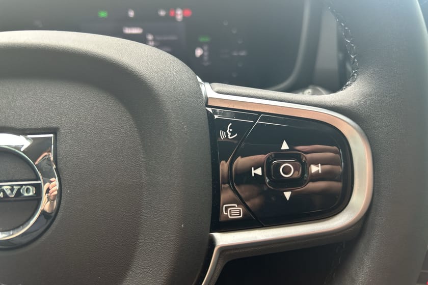 Bild 2 av Volvo V60 T6 Plus Dark Nordic Edition Läder Drag H/K 360Kamera
