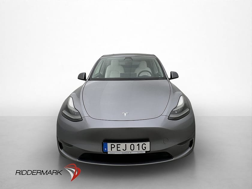 Bild 3 av Tesla Model Y Performance AWD AP Ljus-Interiör Drag MOMS