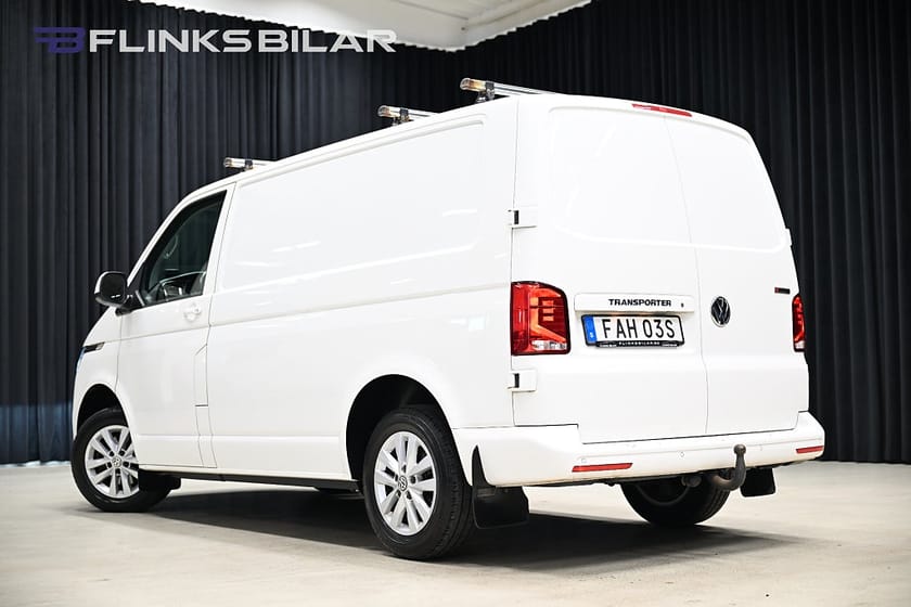 Bild 4 av Volkswagen Transporter 4M DSG 150HK Nedlackad|LED|Drag|Värmare|NyKamrem|1Ägare