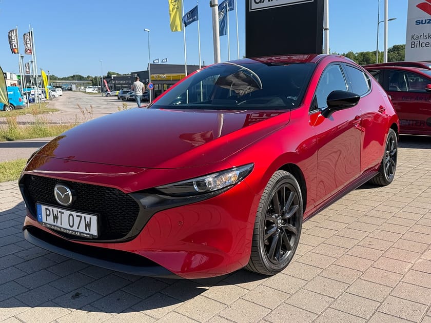 Bild 2 av Mazda 3 Hatchback 2.0 150 hk Homura 2.0 SKYACTIV-G M Hybrid