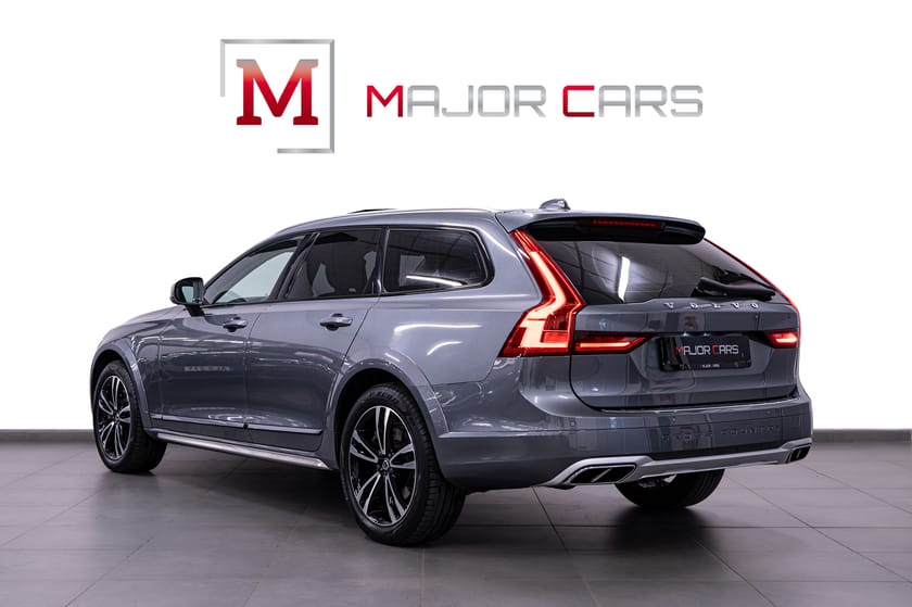 Bild 4 av Volvo V90 Cross Country D4 AWD Inscription Pro Pano H/K 360° Drag 190hk
