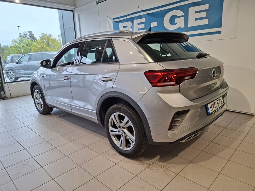 Bild 3 av Volkswagen T-Roc R-LINE 1.5 TSI 150 HK Drag Backkamera