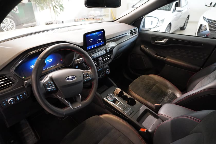 Bild 2 av Ford Kuga Plug-In Hybrid ST-Line X 2.5