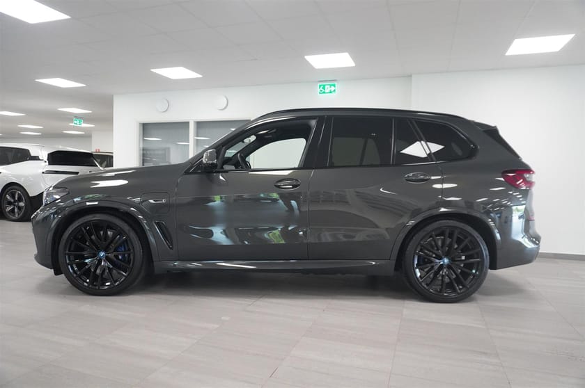 Bild 5 av BMW X5 xDrive45e iPerformance M-Sport Innovation DAP Pano 22