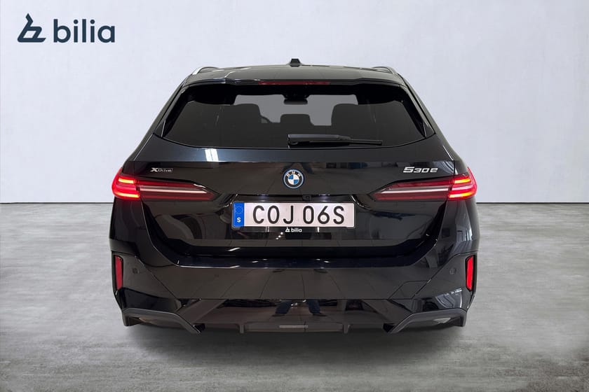 Bild 4 av BMW 530e xDrive Touring M Sport / Innovation / H/K / Adaptiv / Drag / Vent Stolar / 360