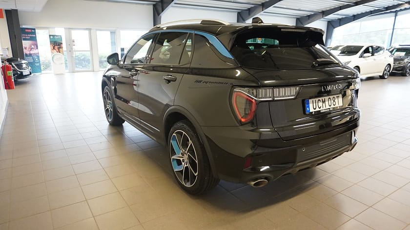 Bild 3 av Lynk & Co 01 PHEV DCT/PLUG-IN HYBRID/360KAMERA/GPS/GLASTAK/RÄCKVIDD 78KM