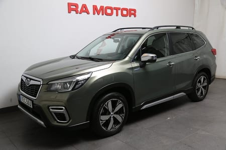 Subaru Forester e-Boxer 2,0i Summit AWD H/K Taklucka Skinn Dragkrok