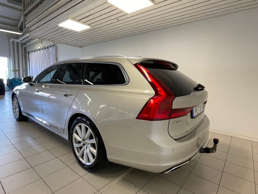 Bild 3 av Volvo V90 D4 Inscription Drag Nav HuD Backkamera Blis