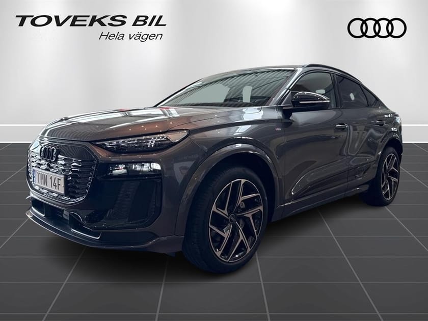 Bild 1 av Audi Q6 Sportback e-tron quattro 315 KW