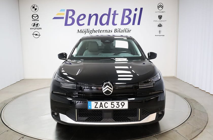 Bild 2 av Citroën C4 X Hybrid 145 e-DSC / Aut/ Navigation  / Apple Carplay