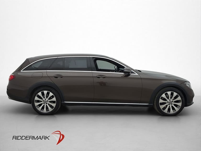 Bild 5 av Mercedes-Benz E 220 d 4MATIC All-Terrain 220d 4M 194hk Avantgarde Kamera Navi Drag