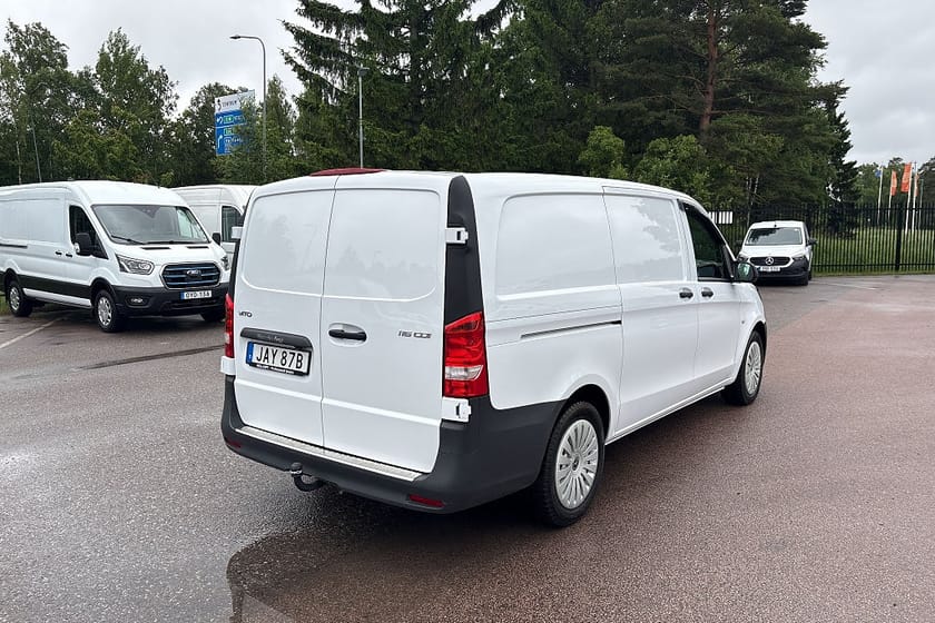 Bild 4 av Mercedes-Benz Vito 116 CDI 2.8t 9G-Tronic PRO /Inredning