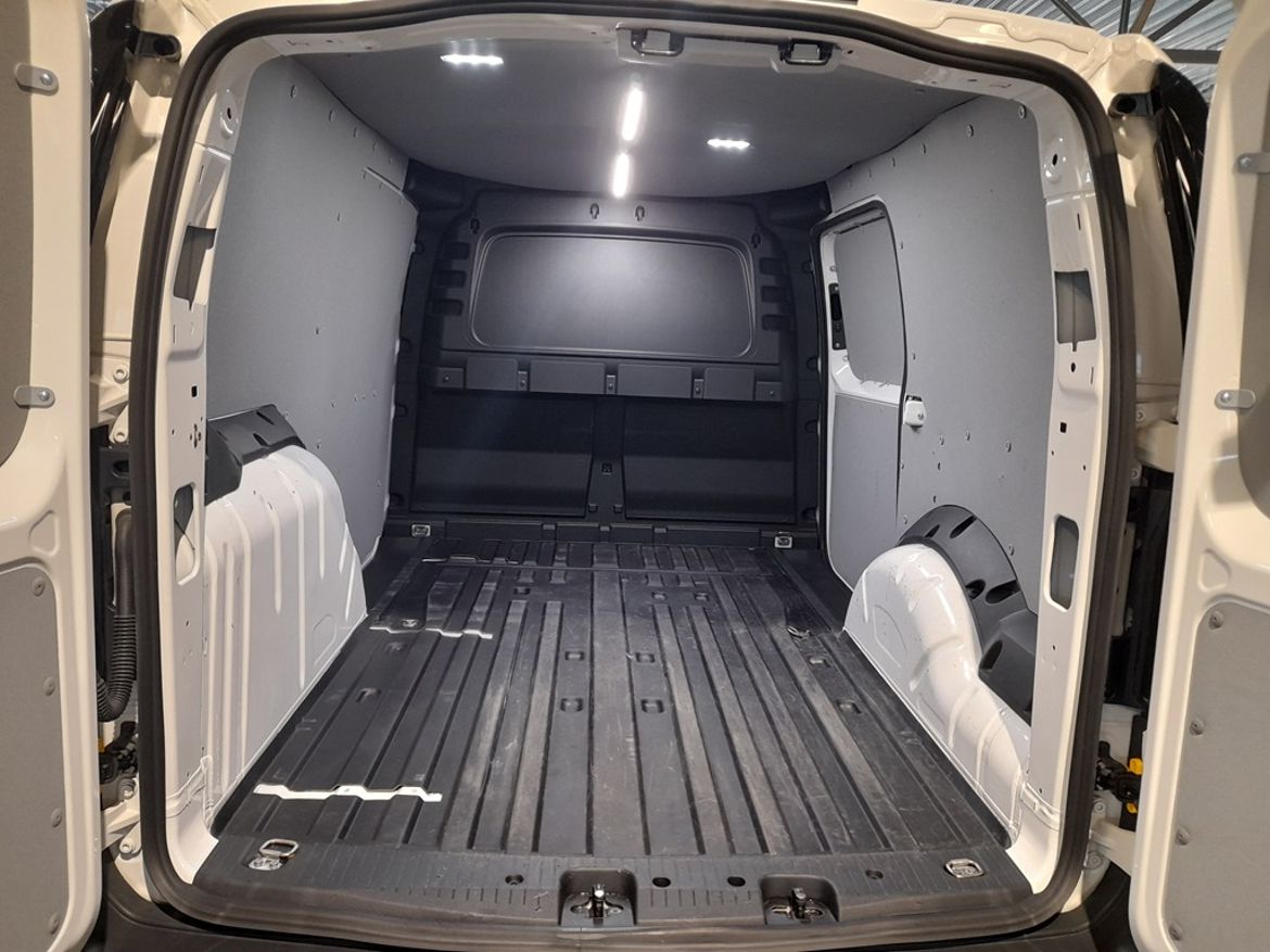 Volkswagen Transportbilar Volkswagen Caddy Cargo Maxi — bild 9