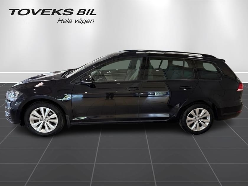 Bild 4 av Volkswagen Golf Sportscombi SC TSI 115 DSG7 1,0 CLBMT 85 TSI D