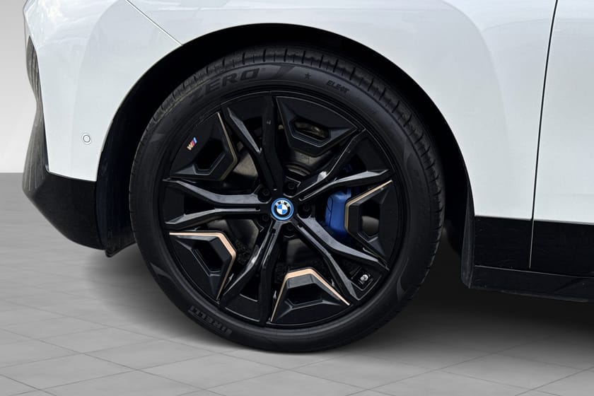 Bilde 5 av BMW iX xDrive50 Fully Charged B&W/360kam/SoftClose++