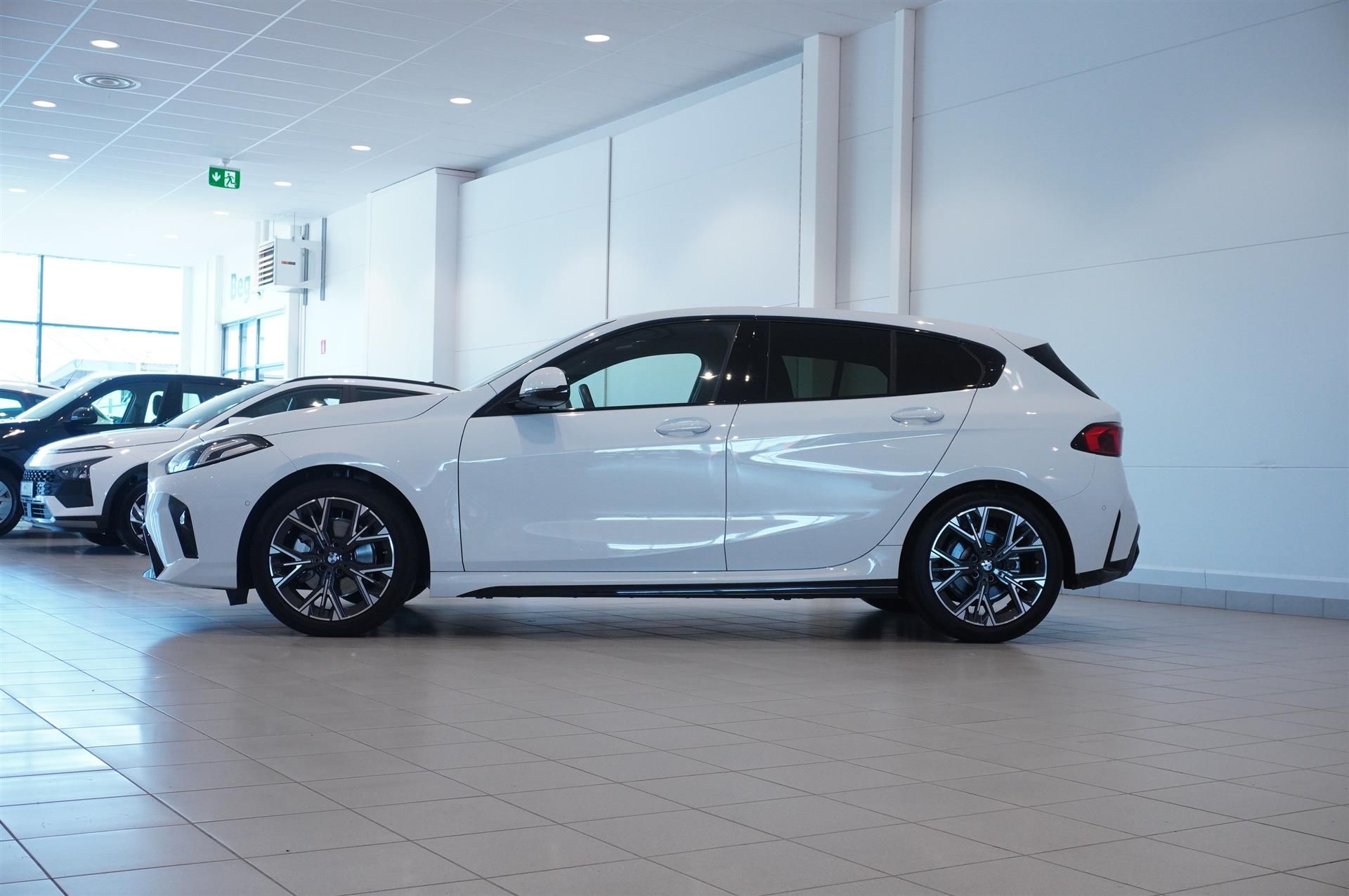 BMW 120 M-Sport 2026, bild 4/10