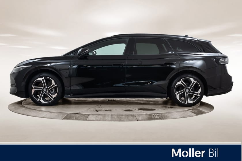Bilde 2 av Volkswagen ID.7 GTX Tourer