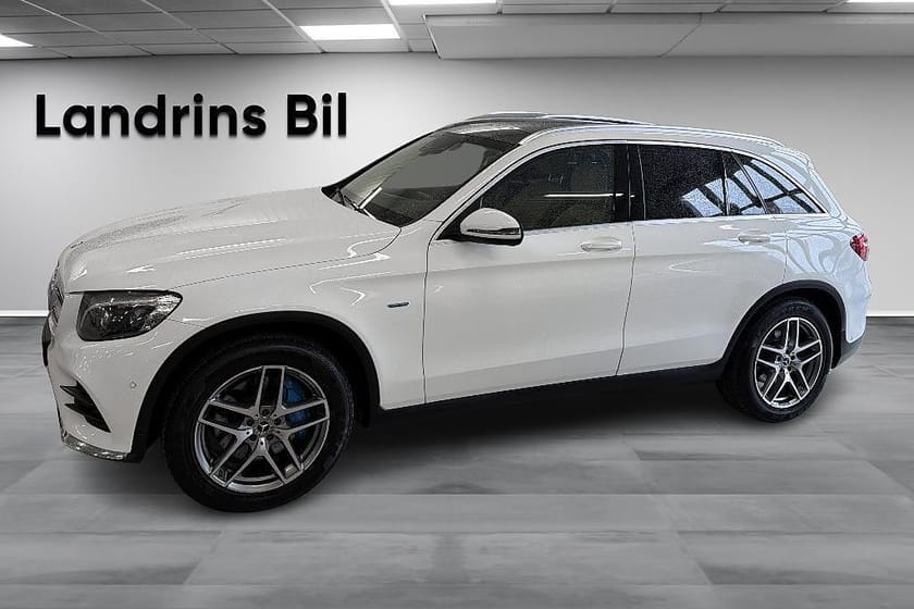 Bild 4 av Mercedes-Benz GLC 350 e 4MATIC SUV AMG Panorama Luftfjädring