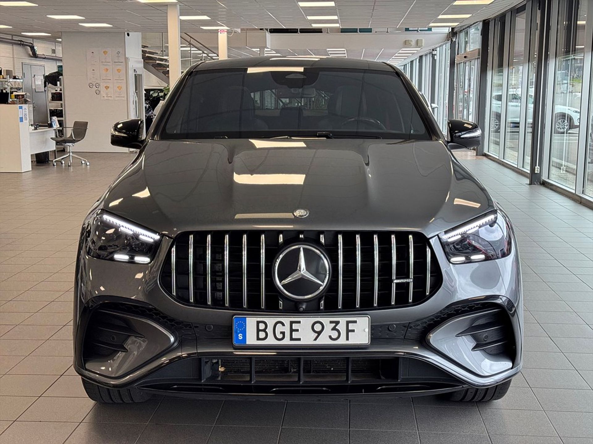 Mercedes-Benz GLE 2024, photo 7/10