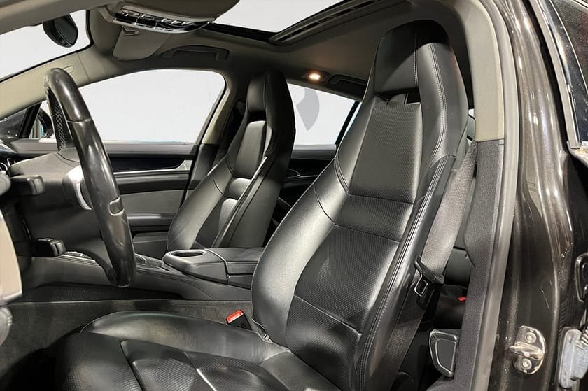 Bild 3 av Porsche Panamera 4S 400 HK PDK NAVI BOSE SKINN BACKKAMERA 14800MIL 20"