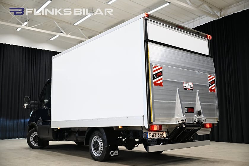 Bild 3 av Iveco Daily 35-140 Chassi Cab 136HK Automat|Kylbil|Nattkyla|Bakgavellyft|Lågmil|SeUtr