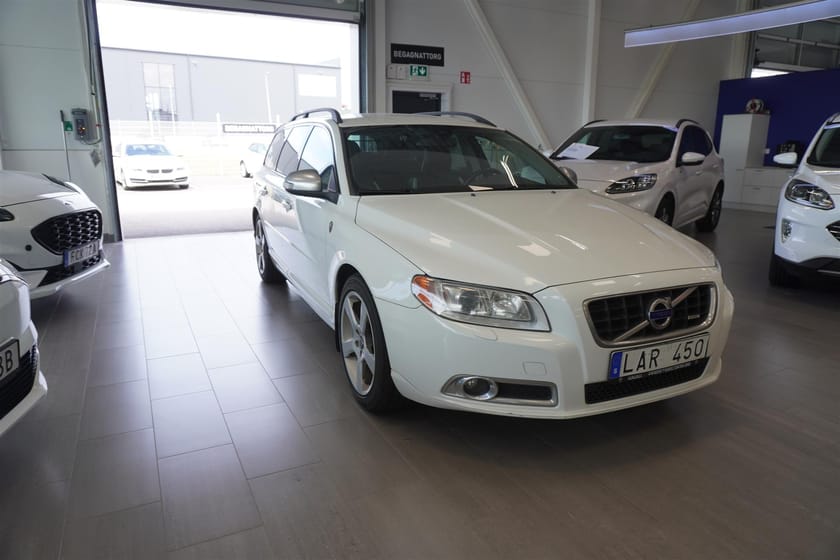 Bild 2 av Volvo V70 2.5ft Geartronic, 231hk R
