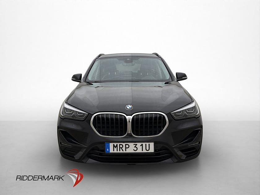 Bild 2 av BMW X1 xDrive25e 220hk Sport line HUD Kamera Navi Skinn Drag