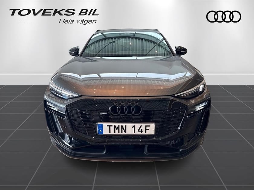 Bild 2 av Audi Q6 Sportback e-tron quattro 315 KW