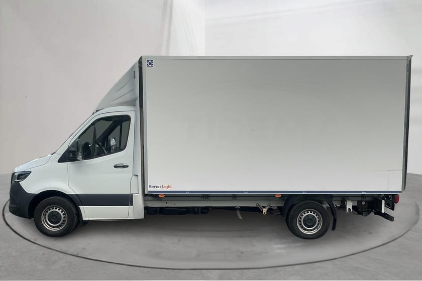 Bild 2 av Mercedes-Benz Sprinter 317 CDI RWD Chassi Volymskåp (170hk) BG-lyft