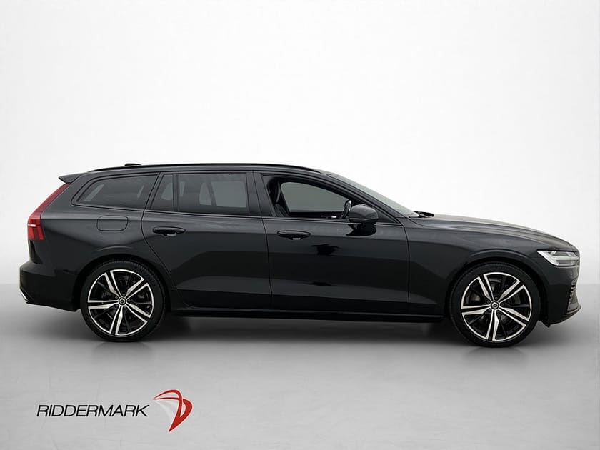 Bild 4 av Volvo V60 Recharge T8 456hk R-Design Pano H/K Värmare 360°