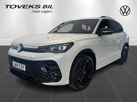 Volkswagen Tiguan eHybrid R-LINE MAX SWE EDITION 272HK PANORAMA LÄDER