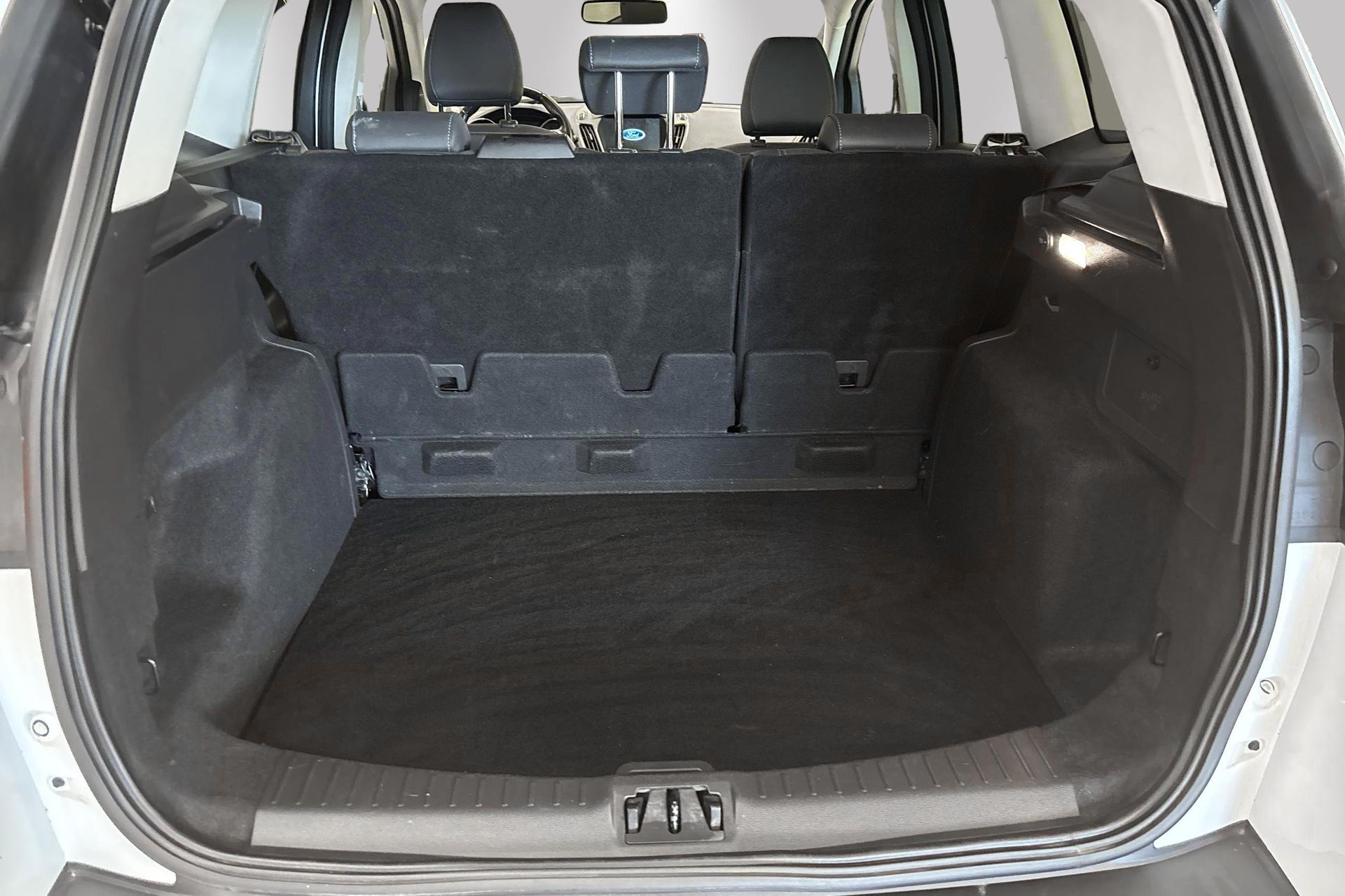 Ford Kuga 2019, bild 6/8