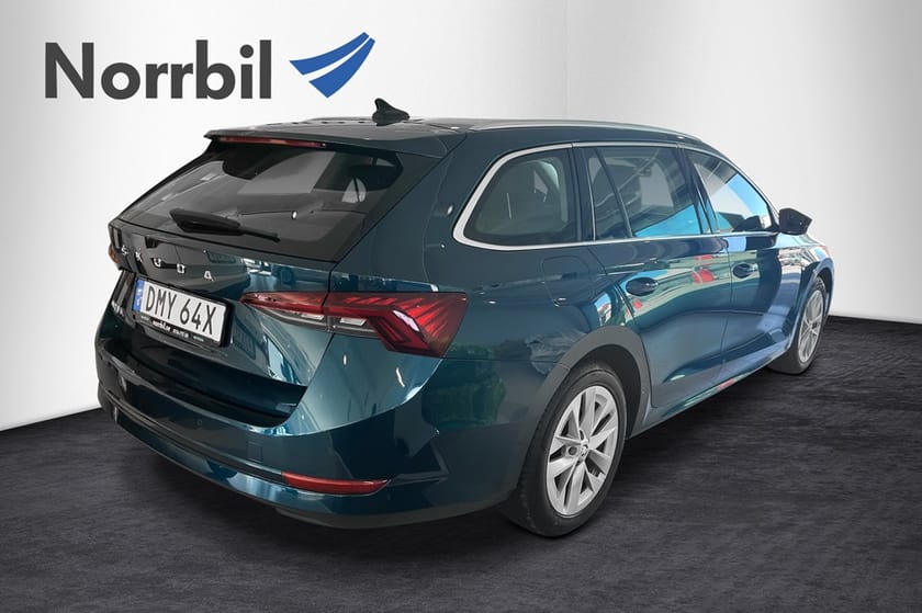 Bild 4 av Škoda Octavia Kombi COMBI STYLE 1,5 TSI Drag, värmare, keyless