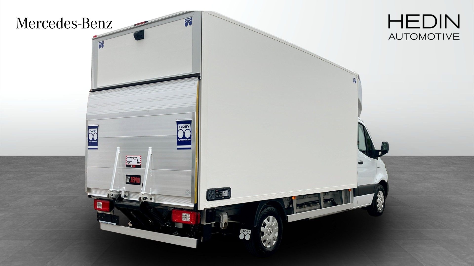 Mercedes-Benz Sprinter 2026, photo 2/9