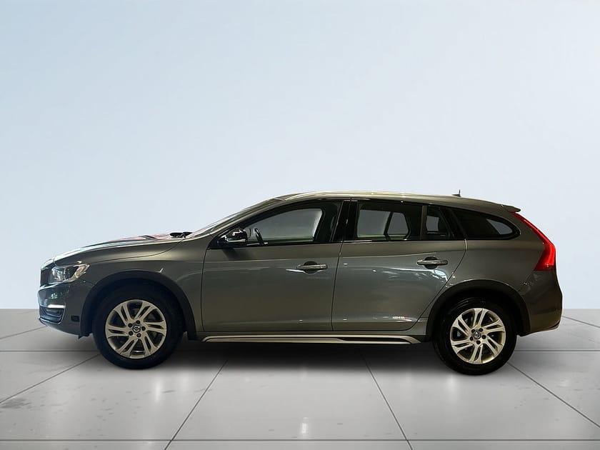 Bild 4 av Volvo V60 Cross Country D4 Classic Plus Drag M&Dvärme Navi Rattvärme S&V-däck