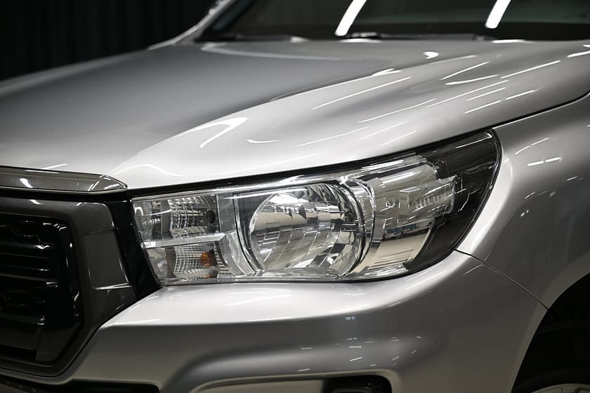 Bild 3 av Toyota Hilux Dubbelhytt 2.4 AWD 150HK Automat|Dubbelhytt|Kåpa|Drag|EnÄgare|Moms