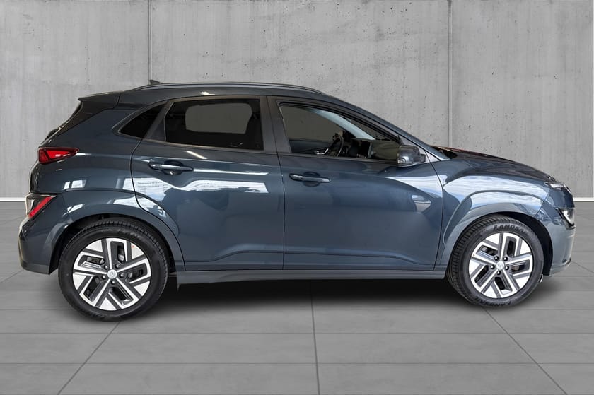 Bilde 4 av Hyundai Kona Electric 64 kWh 64kWh 484km WLTP, Premium, Soltak, Skinn