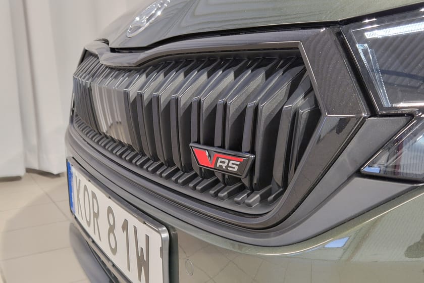 Bild 3 av Škoda Octavia Kombi RS COMBI 2,0 TSI 265 HK 7 VXL DSG