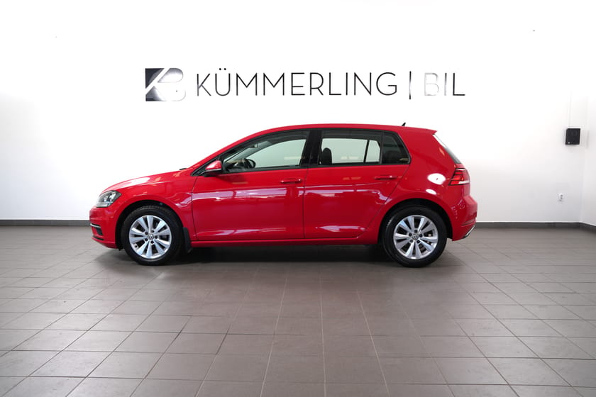 Bild 1 av Volkswagen Golf 5-dörrar 1.6 TDI DPF SCR PDC/CARPLAY/FRONTASSIST