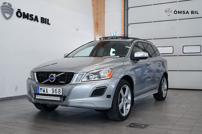 Bild 2 av Volvo XC60 D5 AWD R-Design Panorama Drag 215hk