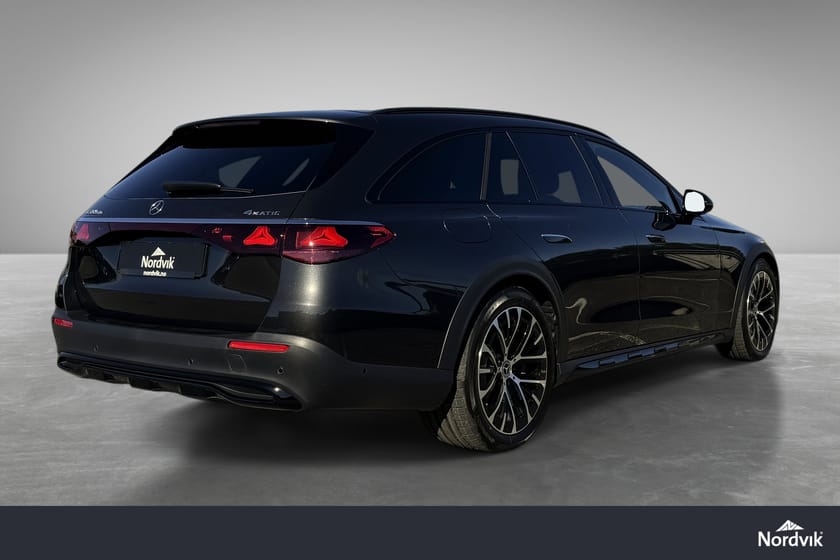 Bilde 5 av Mercedes-Benz E 300 de 4MATIC All-Terrain All-Terrain/Diesel hybrid/Premium