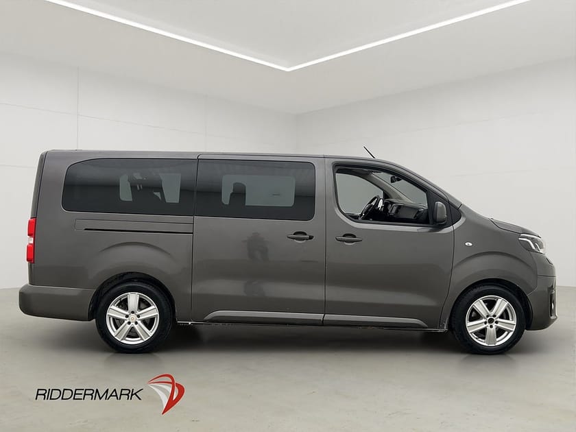 Bild 2 av Toyota Proace Verso Extra Lång 2.0D Ny-Kamrem PDC 9-Sit Moms