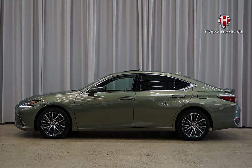Bild 1 av Lexus ES 300h Limited Edition Taklucka Kamera Rattvärme Skinn