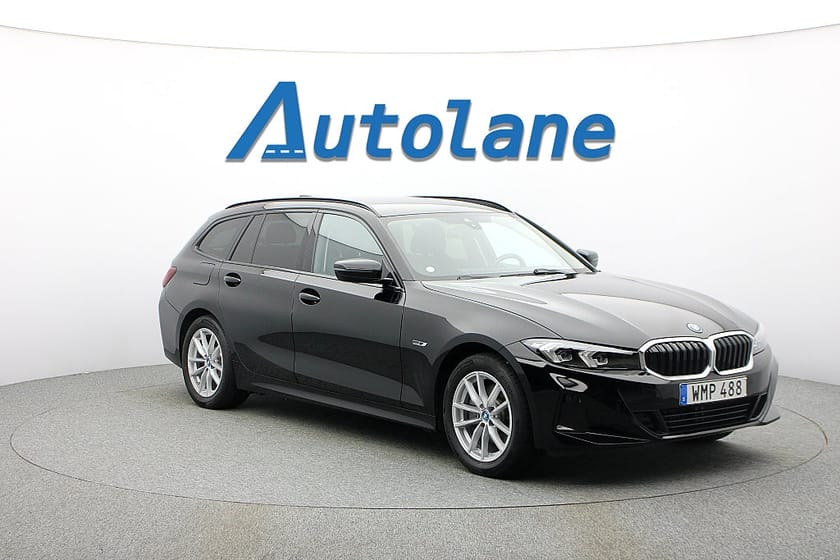 Bild 1 av BMW 330e xDrive Touring Drag,CarPlay,GPS Sommarkampanj 4,99%