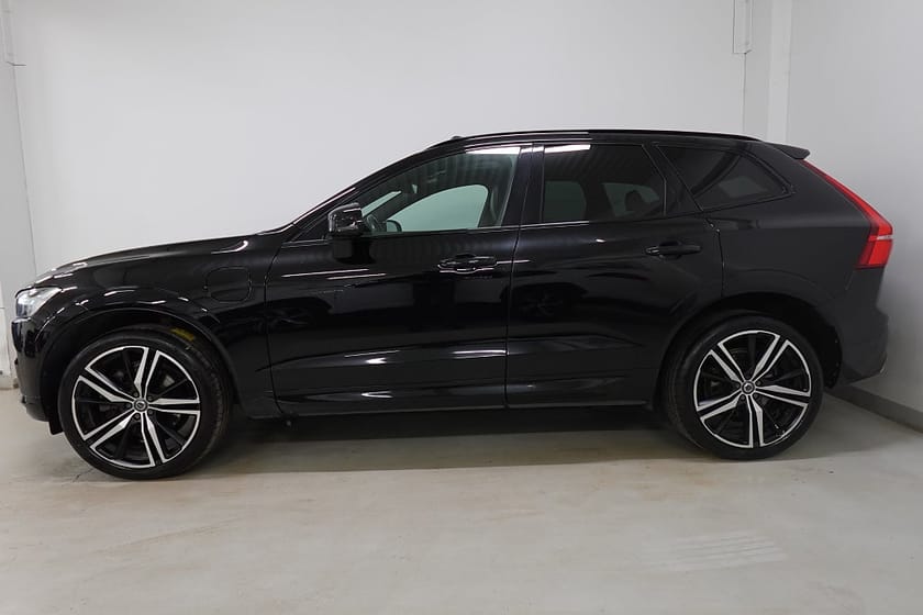 Bild 3 av Volvo XC60 Recharge T6 AWD Aut R-Design Panorama Drag P-Värme MOMS