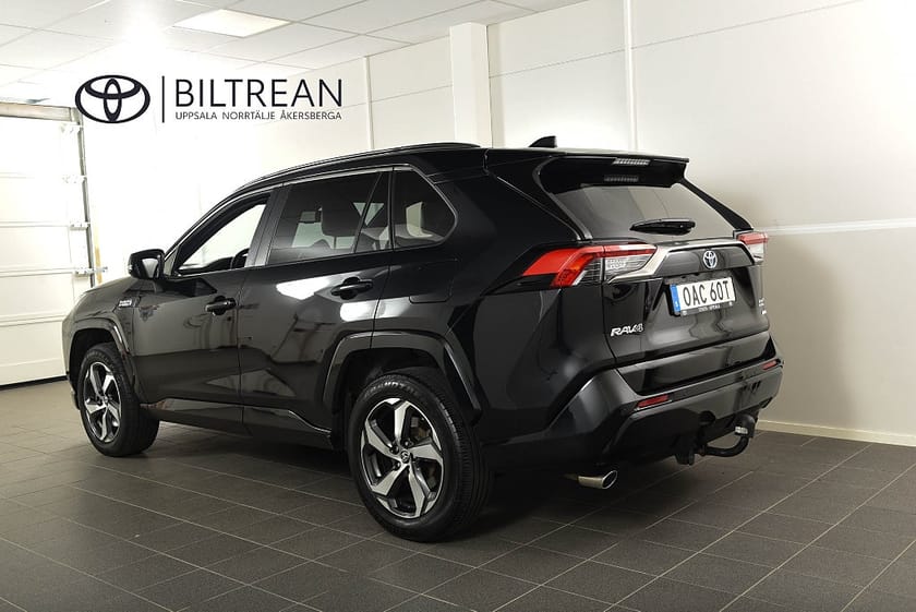 Bild 3 av Toyota RAV4 Plug-in Hybrid AWD X-Edition Backkamera Drag