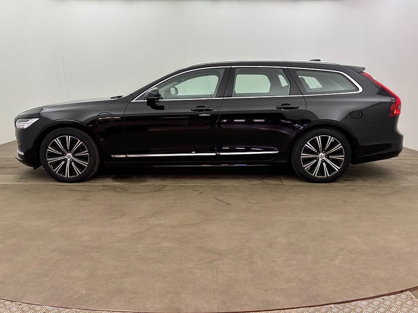 Bild 3 av Volvo V90 Recharge T6 AWD Google Navi Backkamera Drag Navi