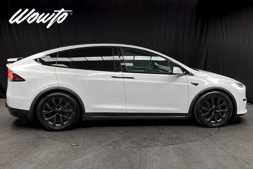 Bild 3 av Tesla Model X Plaid 1020HK 6-Sits /Yoke /Drag