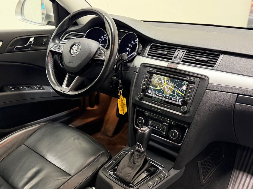 Bild 2 av Škoda Superb Kombi